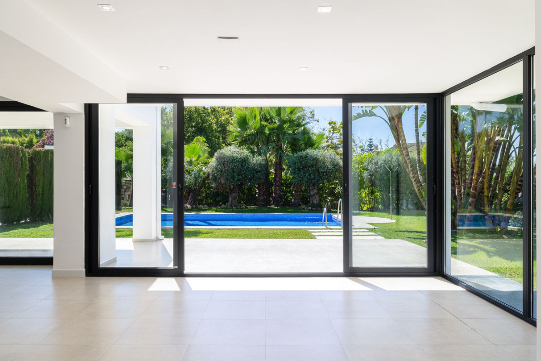 Urbanización Alta Vista, San Pedro de Alcántara, Málaga, Andalucía, España