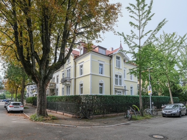 zauberhafte Bel Etage einer Villa in Herdern