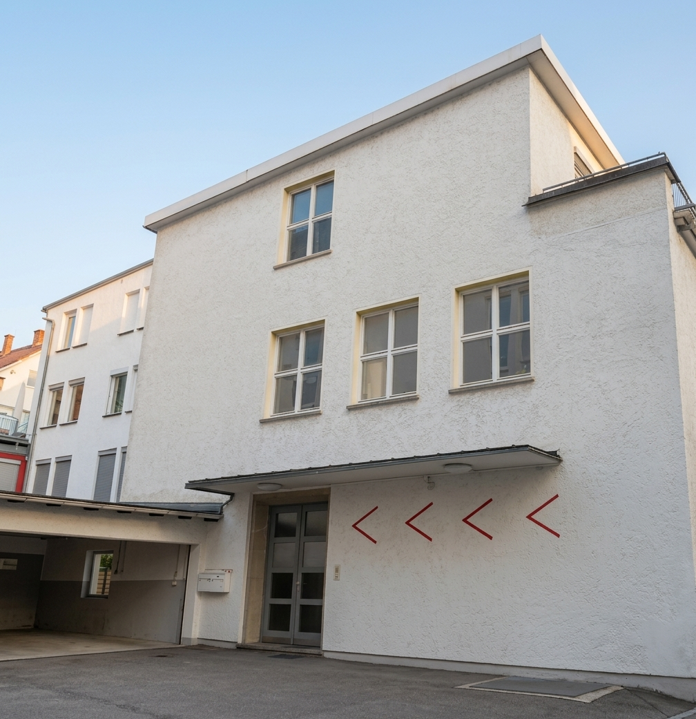 Gepflegtes, vollvermietetes Gewerbeobjekt