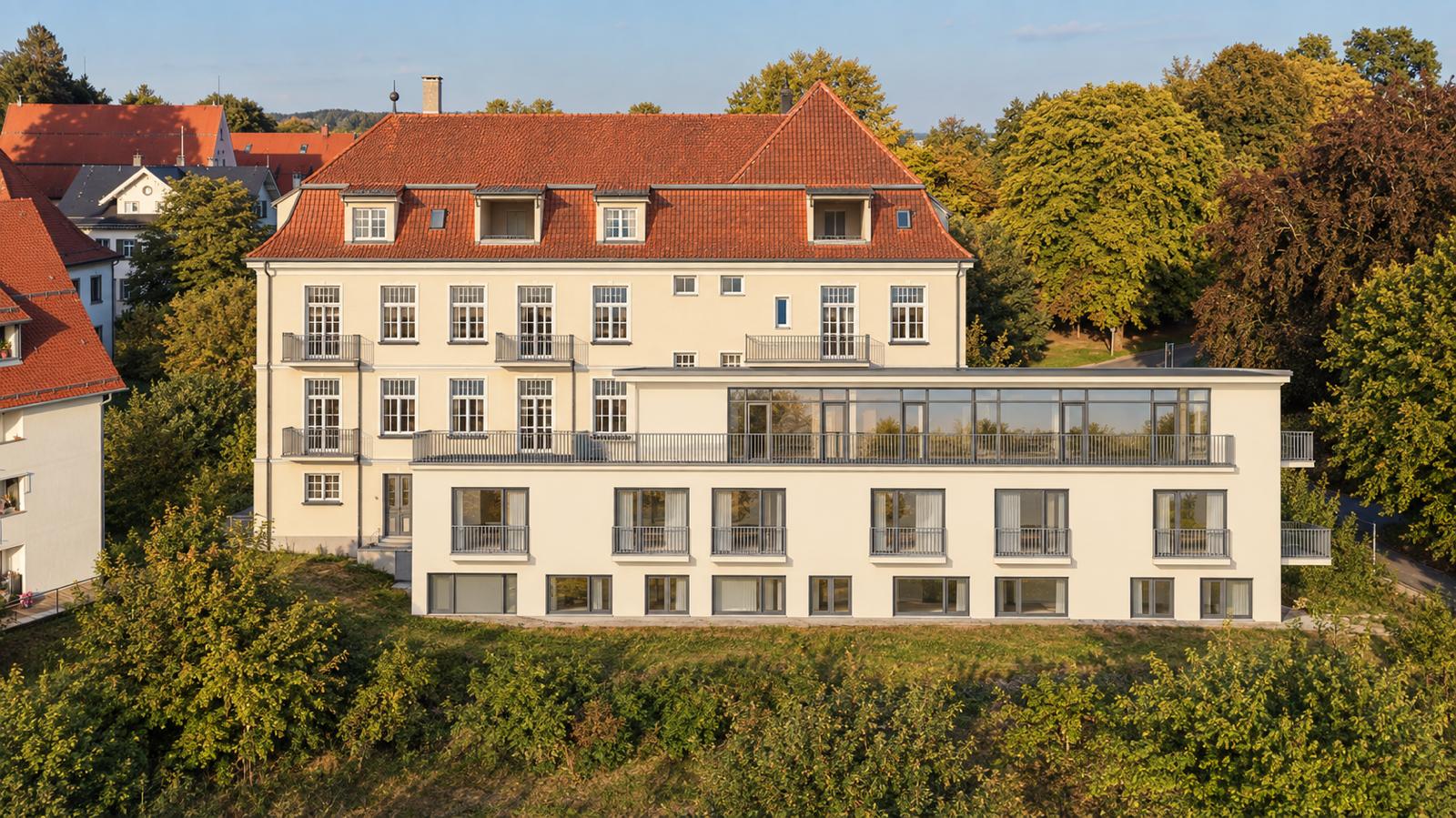 Exklusiv in Wolfegg: Neubau-3-Zimmer-Apartment (Off-Plan) mit 15 m² Terrasse, Grünblick und edler Ausstattung – stilvoller Rückzugsort mit Top-Anbindung bis Ende 2027