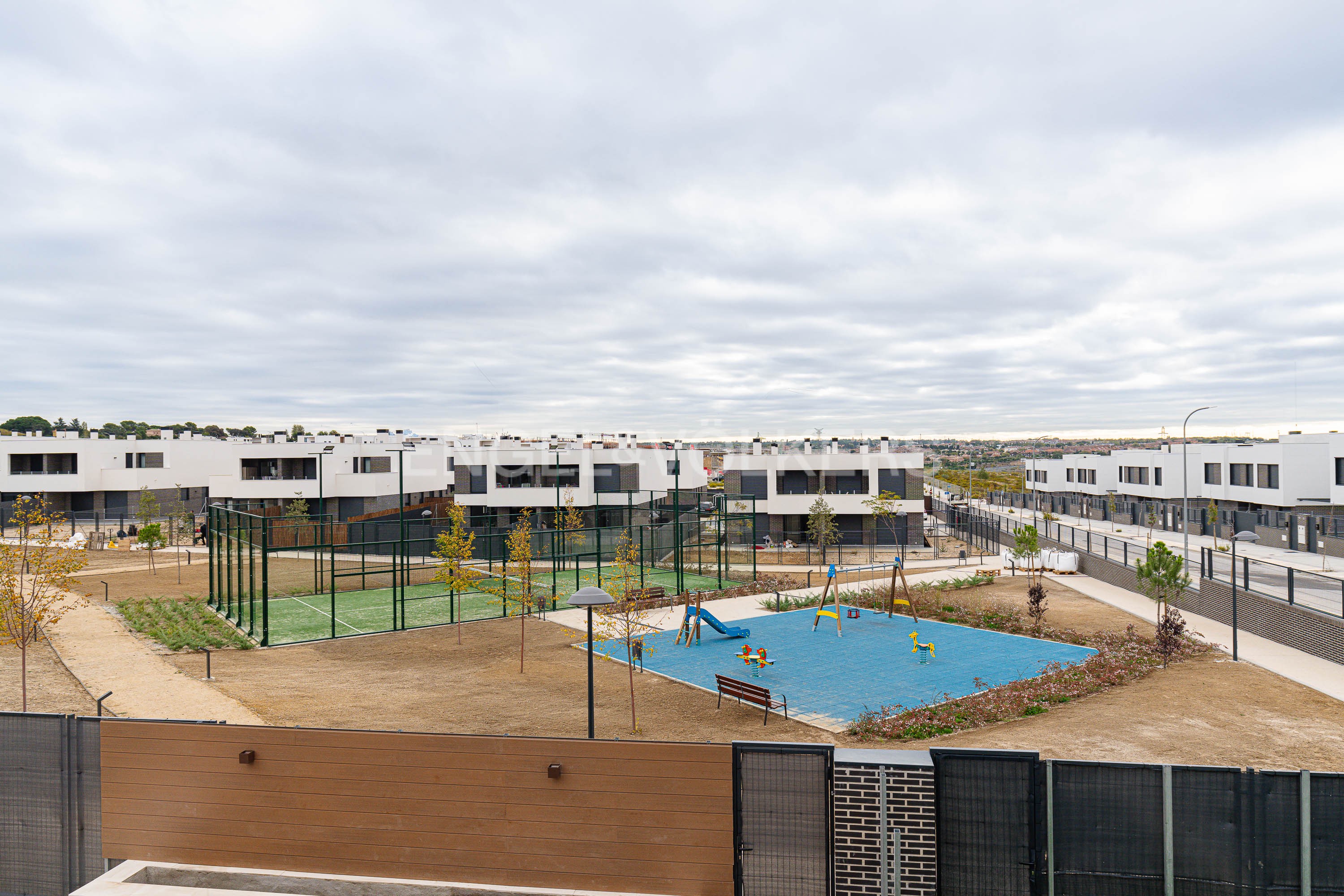 Chalet pareado de muy reciente construcción, en Villaviciosa de Odón