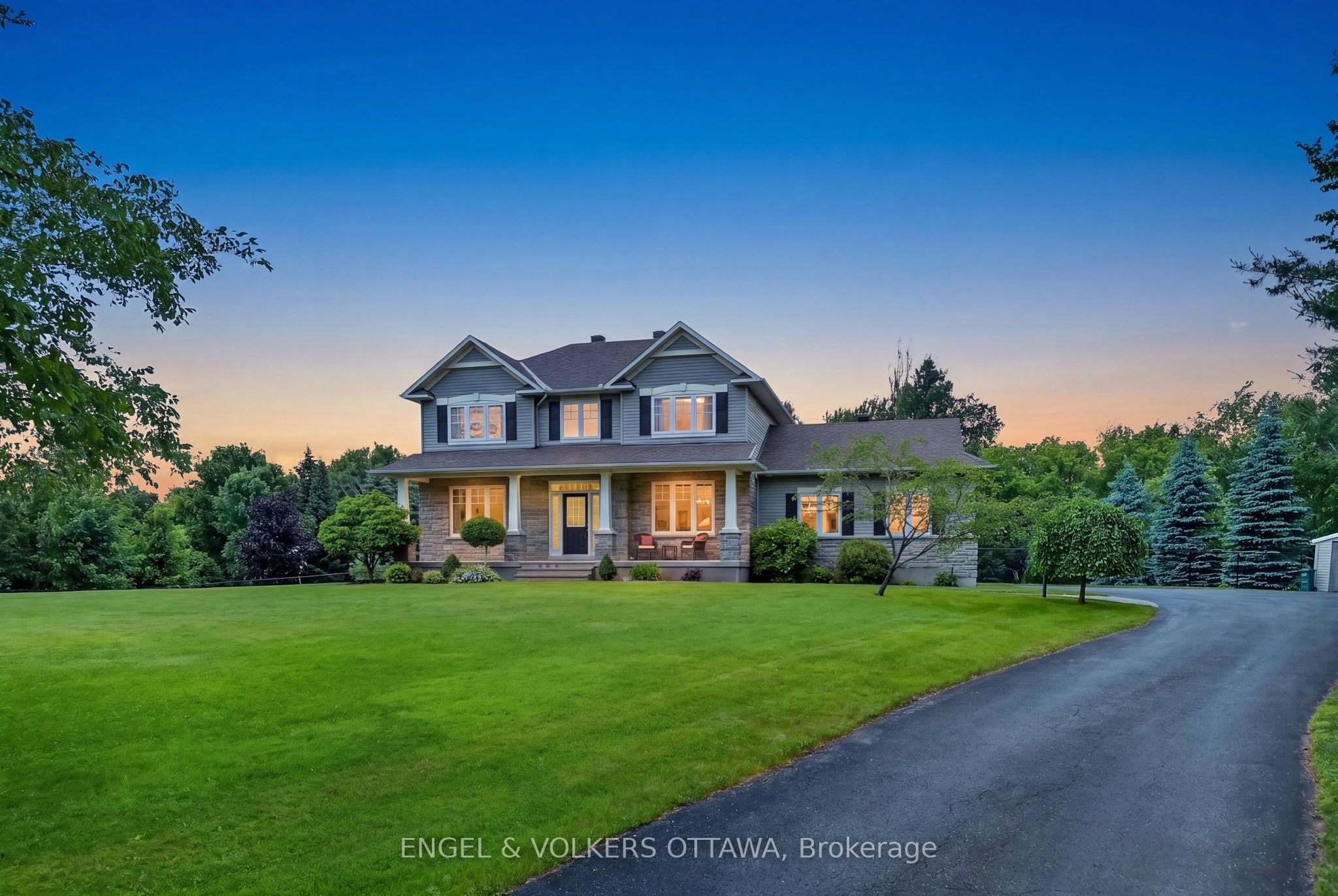 Residence by Award-Winning  Land Ark Homes on ~2 Acres