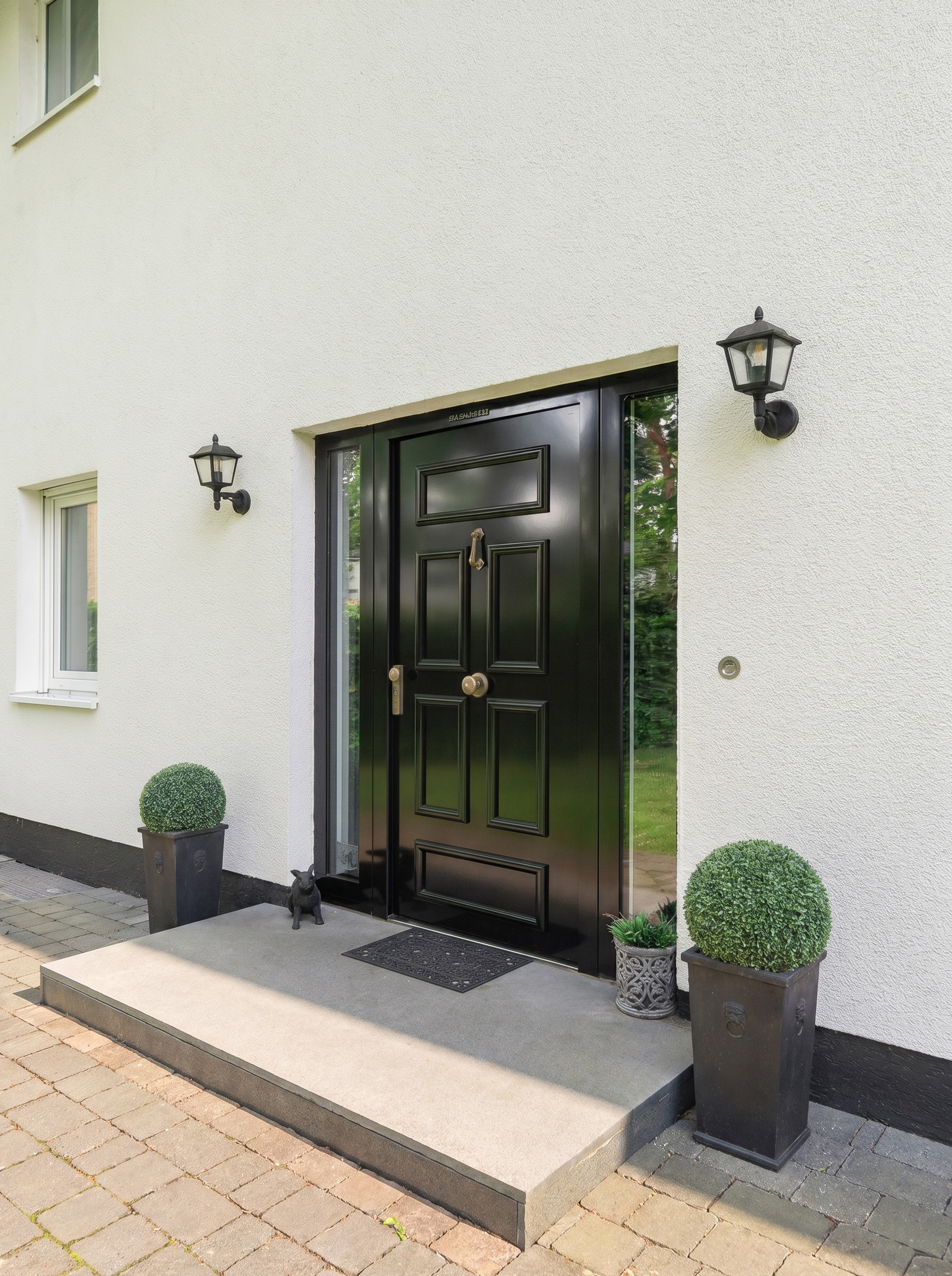 Neuwertige Stadtvilla mit exquisiter Ausstattung in begehrter Villenkolonie