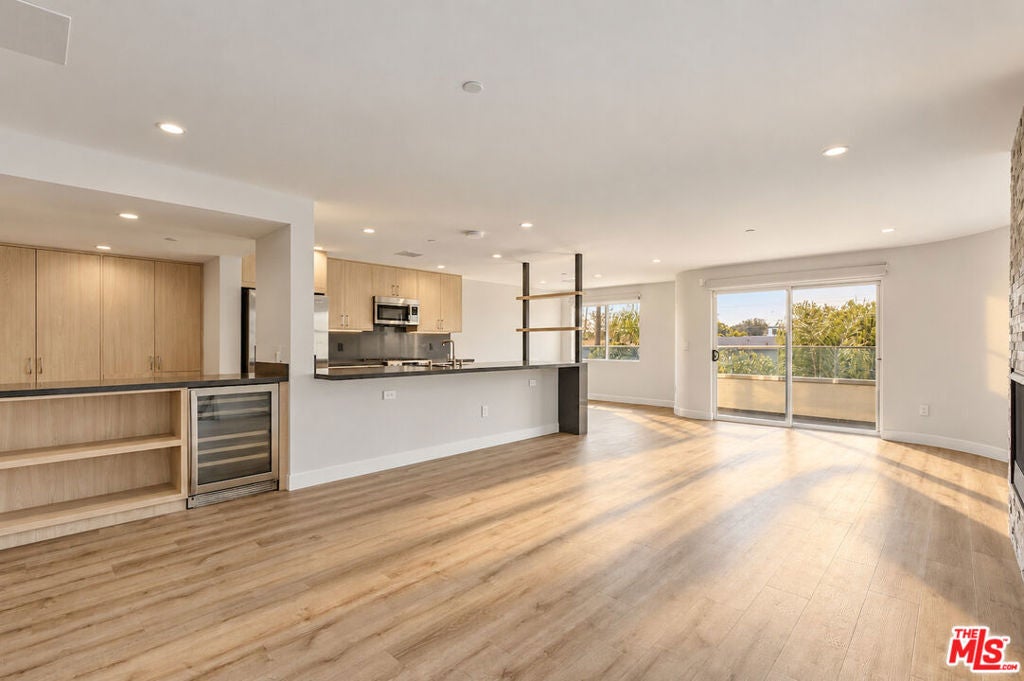 Distinctive Deco Luxury with Private Wraparound Terrace