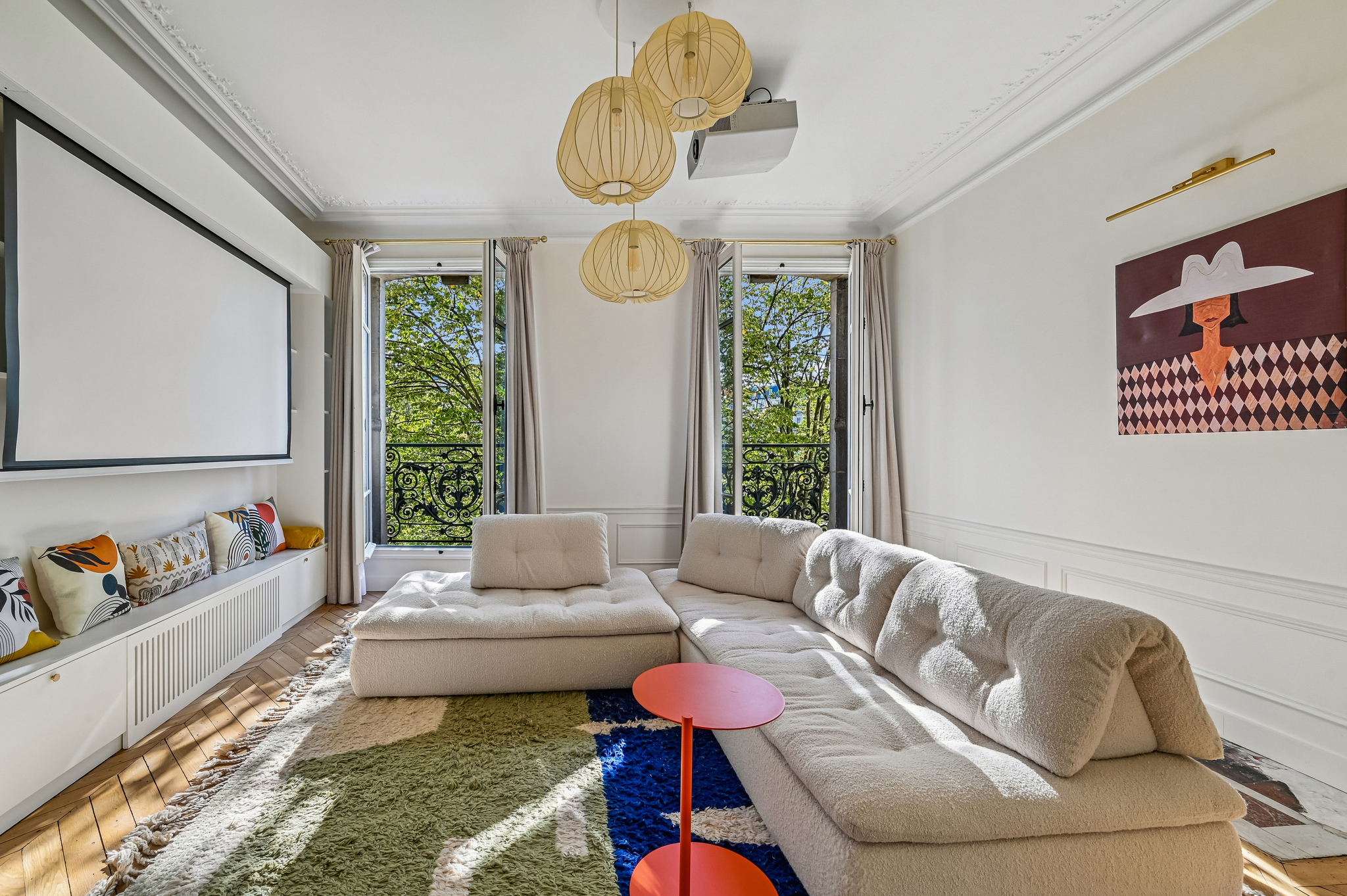 Furnished apartment with quality amenities and balcony – Place des Ternes