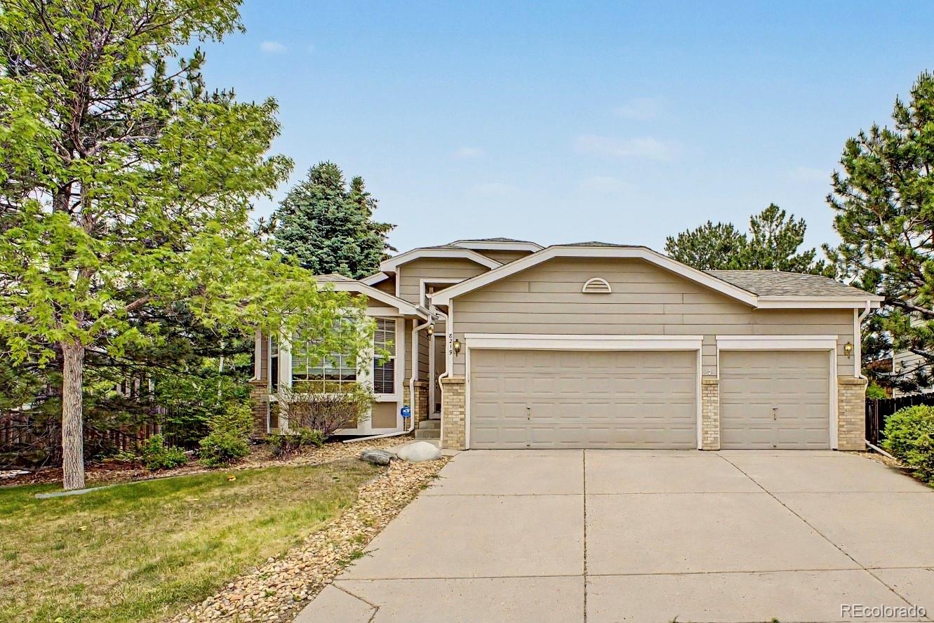 Beautifully Updated Ranch in Castle Pines