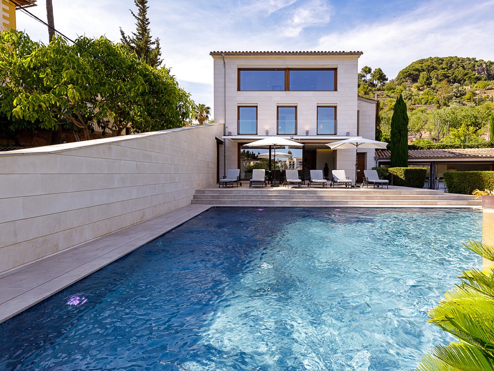Modern house with great view in Bunyola