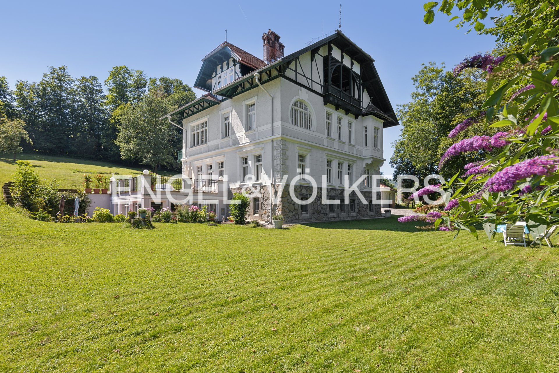 Art Nouveau estate with historic charm and modern comforts