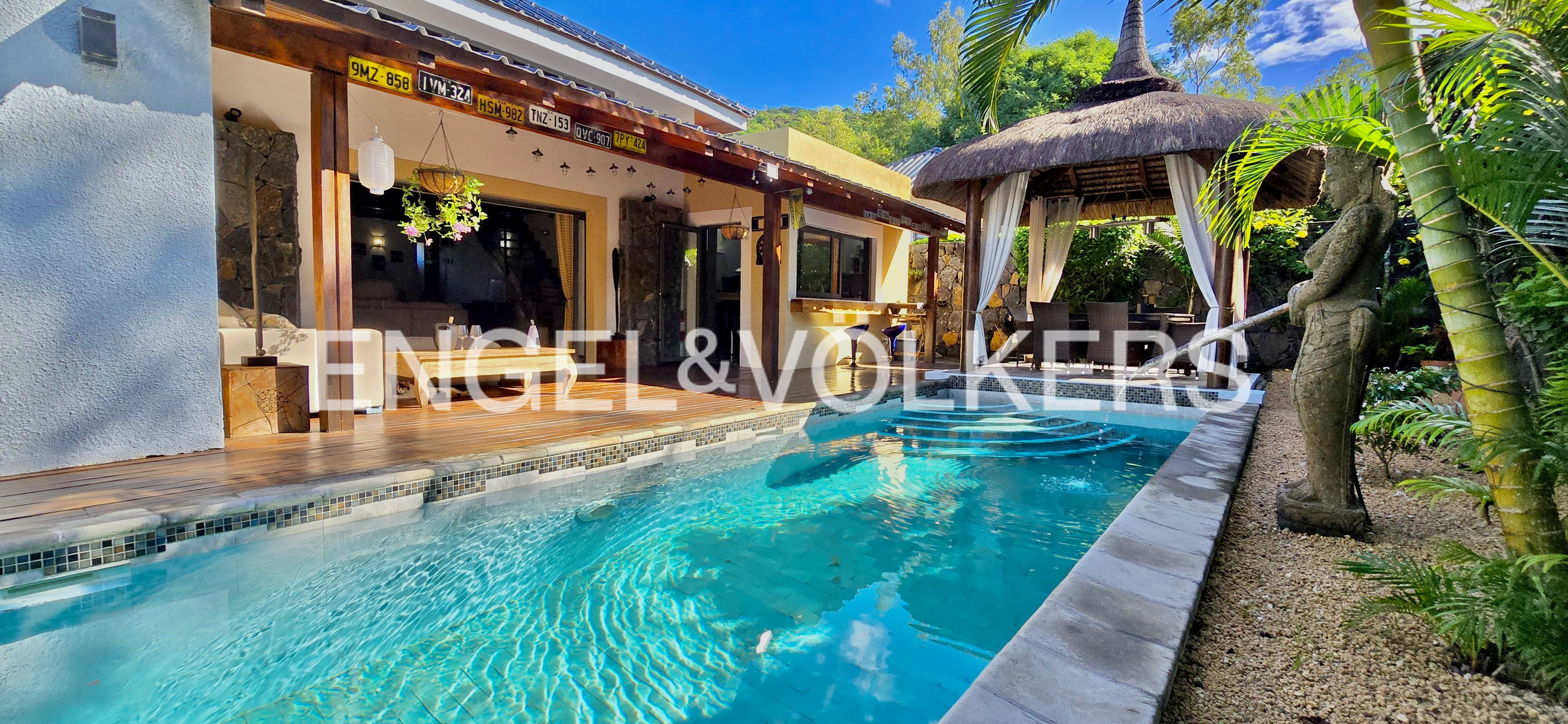 Modern 3-Bedroom Bali-Inspired Villa in Black River