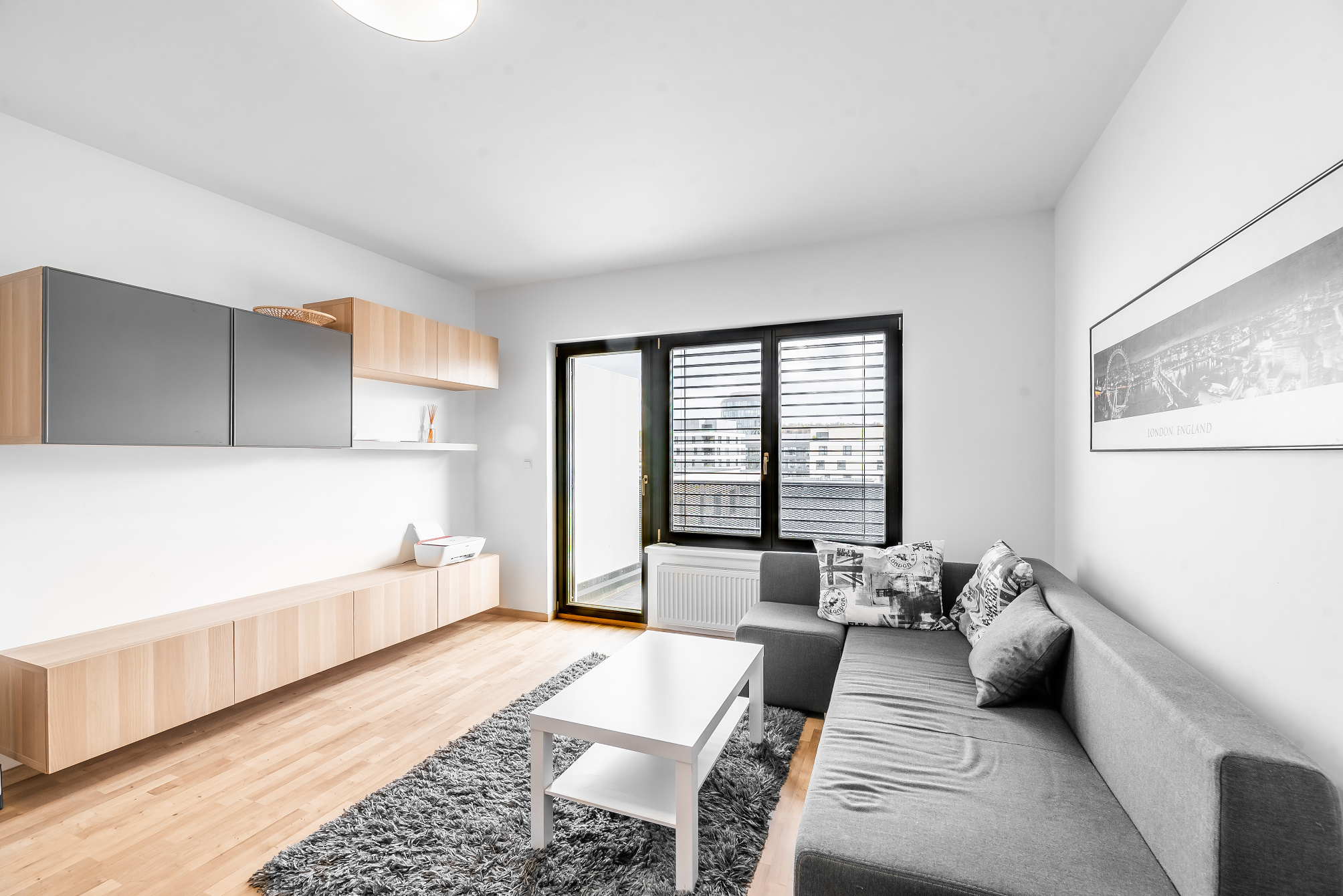 Rent a 2+kt apartment with parking space and balcony