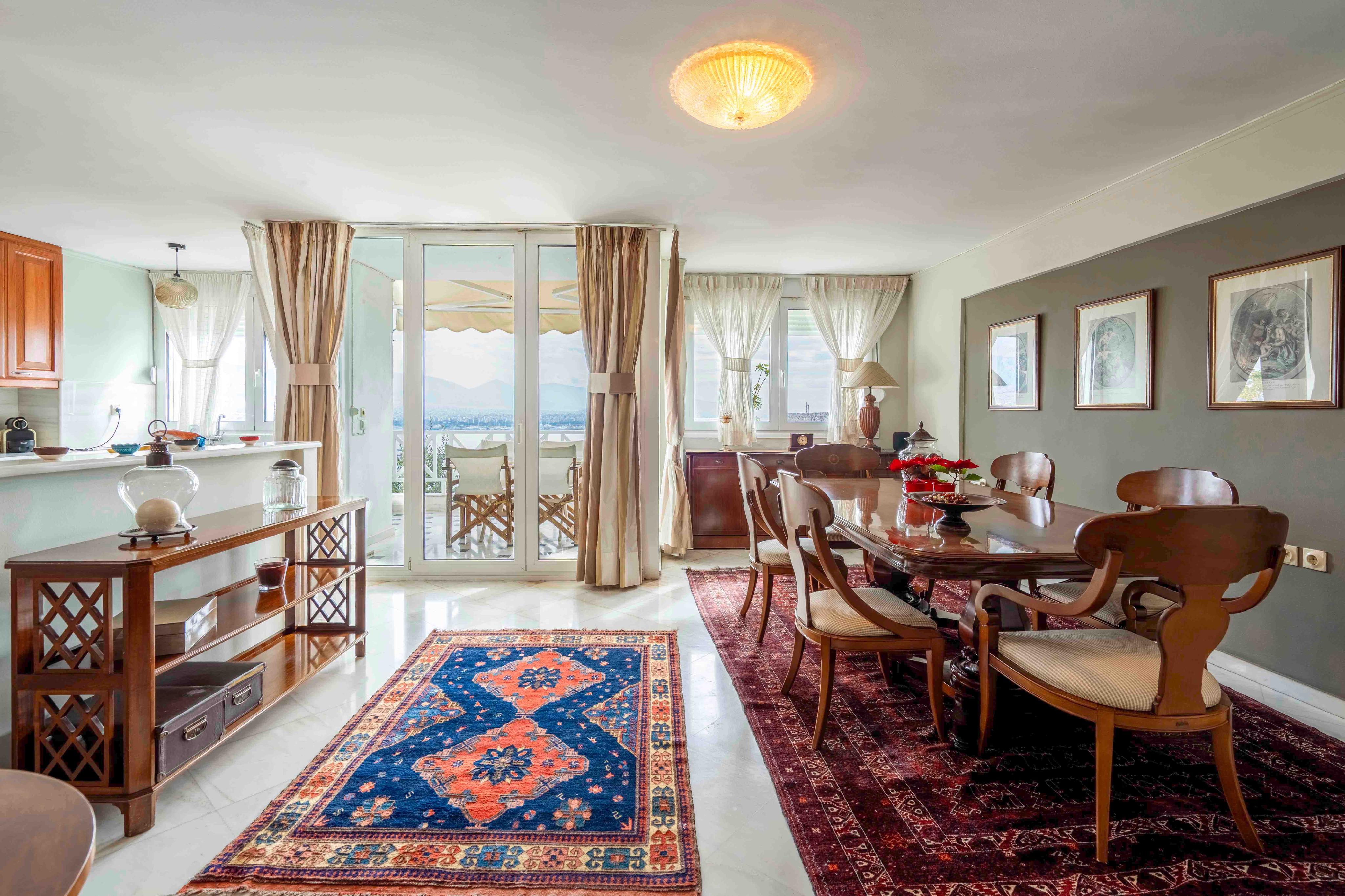 Majestic seaside residence in Kastella