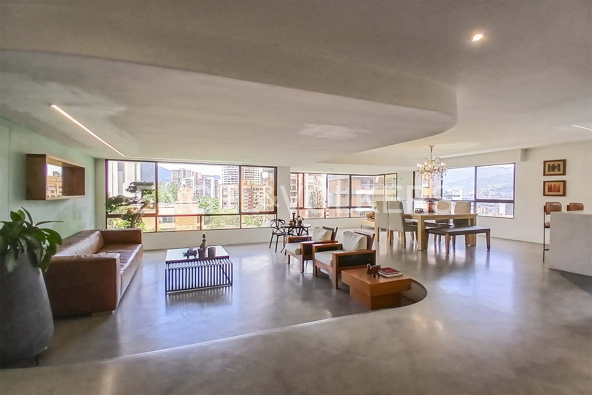 Amplio apartamento amoblado para arriendo en El Poblado