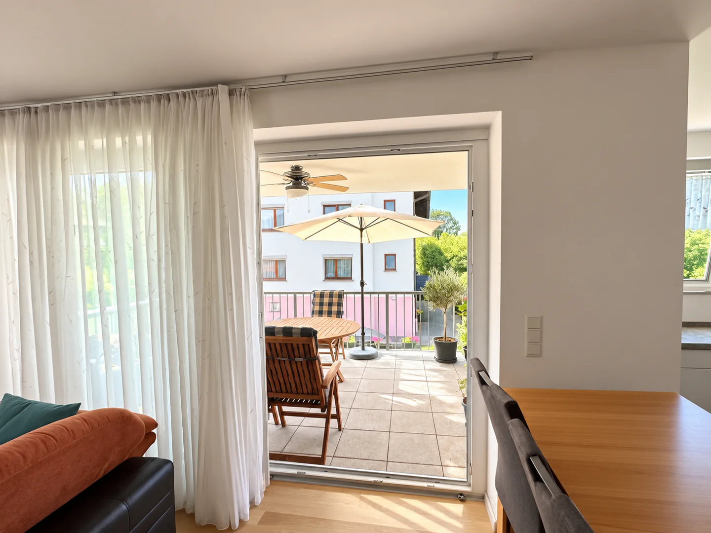 Hochwertige 4-Zimmer-Wohnung in ruhiger Lage von Zell-Weierbach - Foto 3