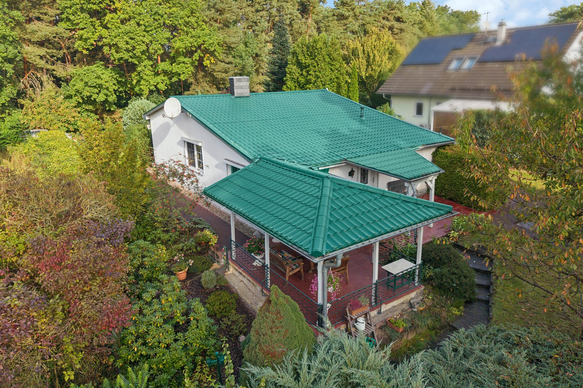 Ebenerdig wohnen im Grünen: Bungalow mit Veranda in Groß Köris