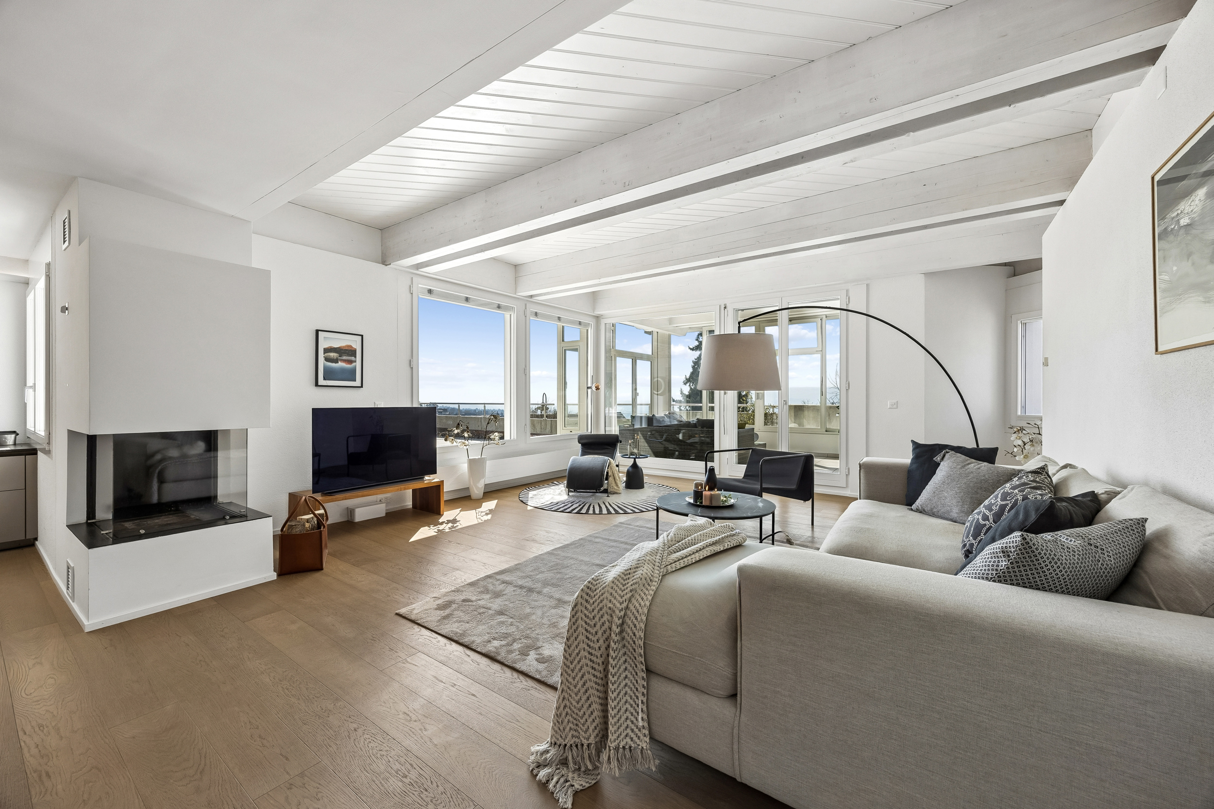 Alpenblick inklusive – grosszügiges Terrassenhaus mit vielseitigem Raumangebot
