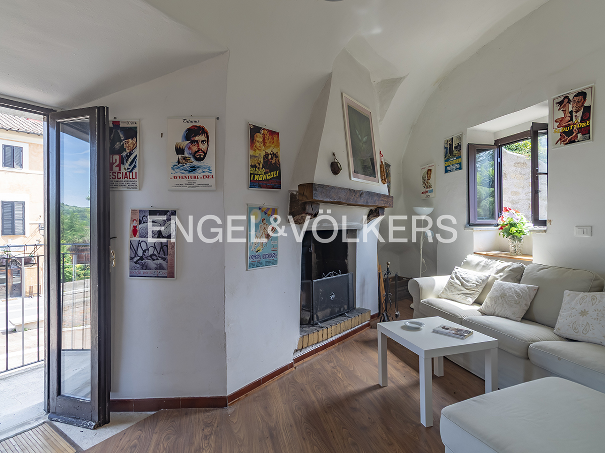 Trilocale nel centro storico di Capena