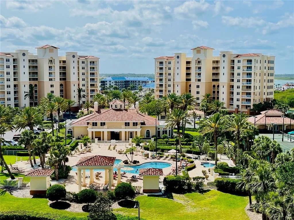 Panoramic Coastal Living