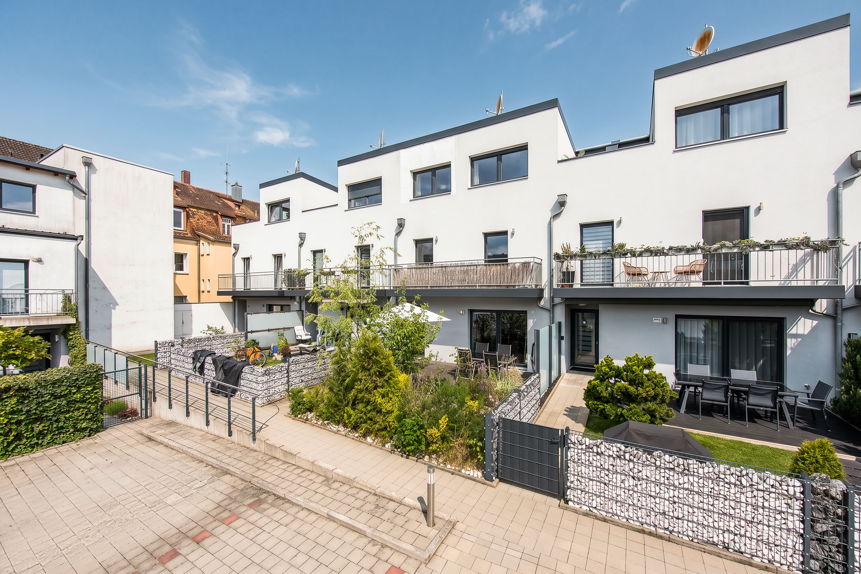 KfW-55-Stadthaus: Modernes Familienglück im Zentrum Zirndorfs