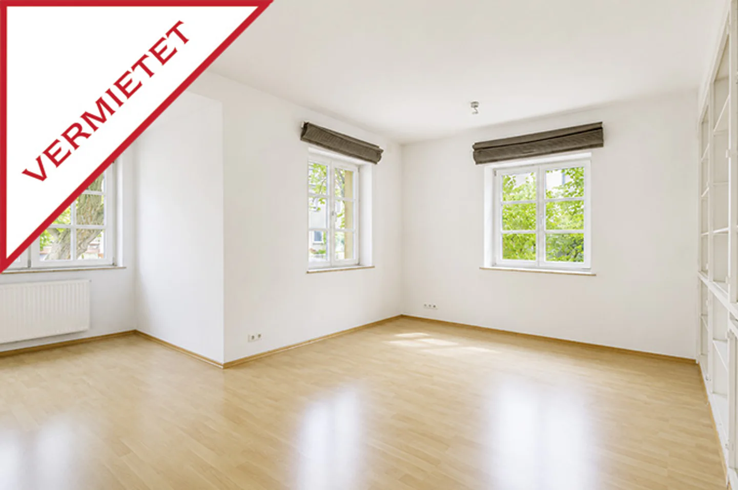 **RESERVIERT**Charmante Altbauwohnung mit großzügigem Grundriss auf der Hambacher Höhe! - Photo 1