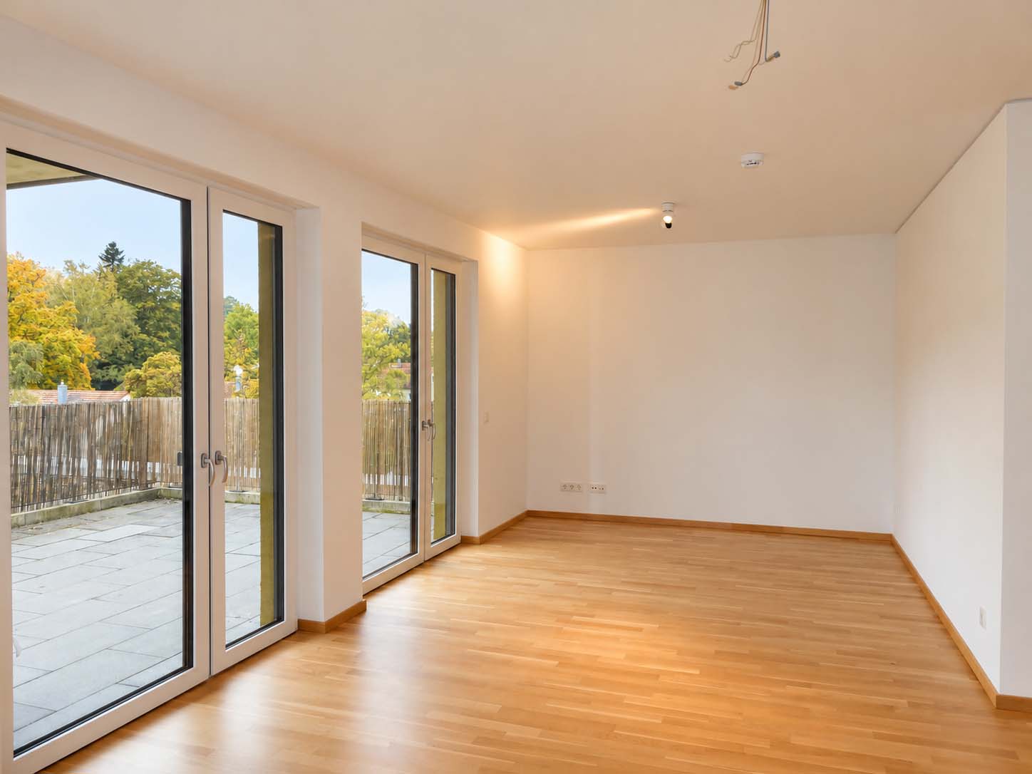 Moderne 3-Zimmer-Wohnung zur Miete • Hochwertige EBK, Dachterrasse und TG-Stellplatz
