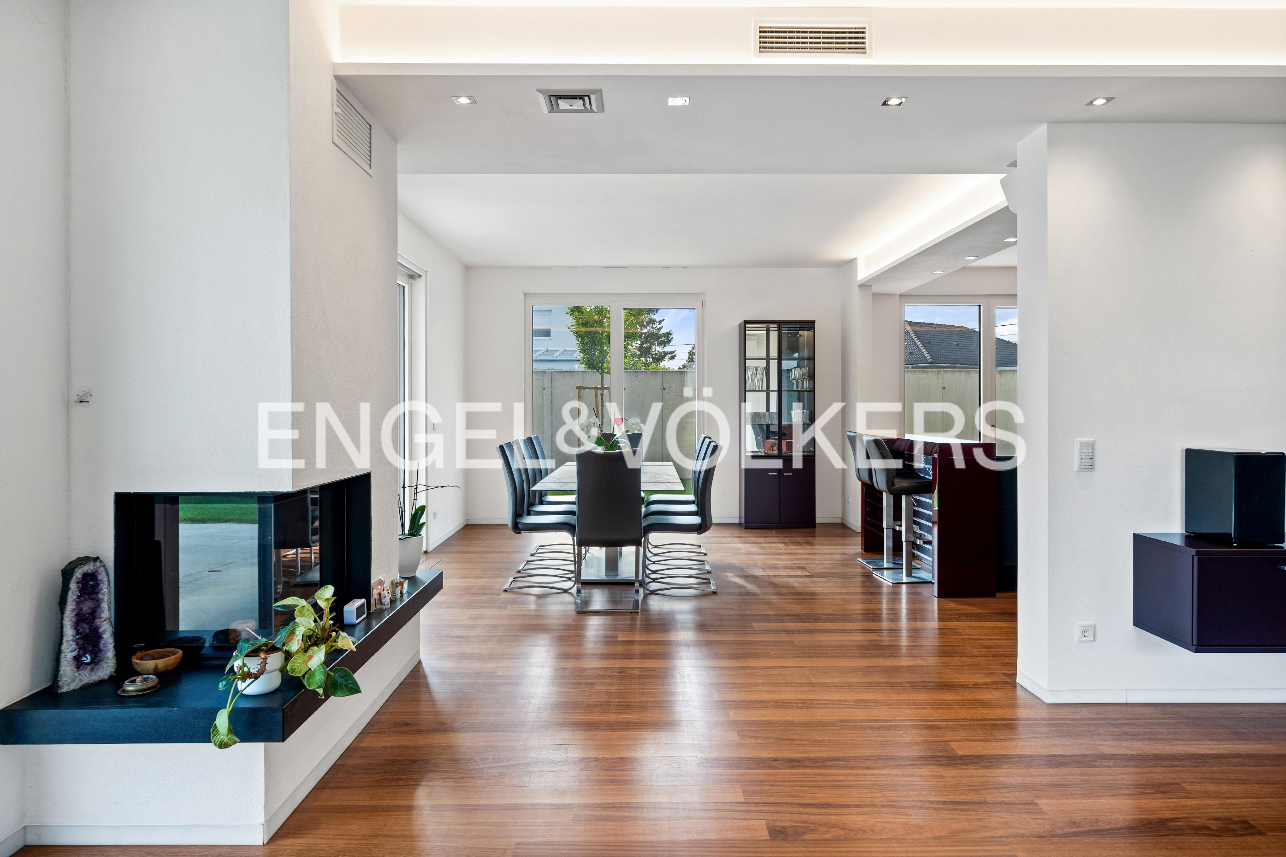 Exclusive design gem: High-tech villa with infinity pool – your private retreat for well-being