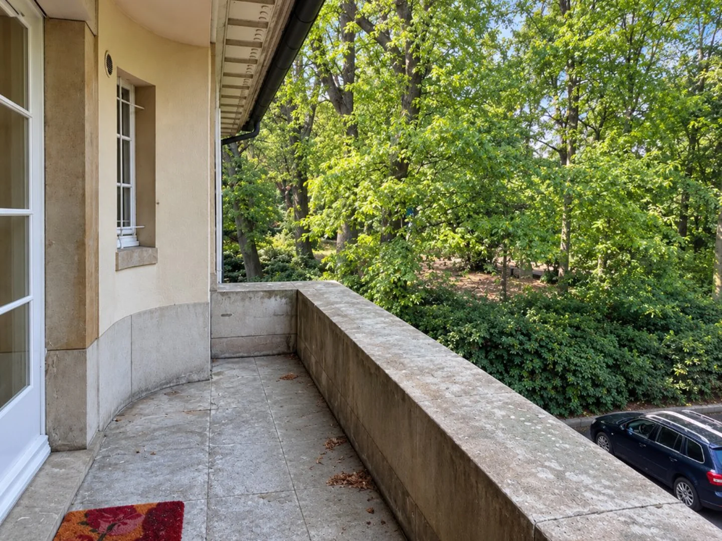 Stilvolles Wohnen in denkmalgeschützter Altbauvilla - 4 Zimmer-Wohnung mit Balkon - Photo 5