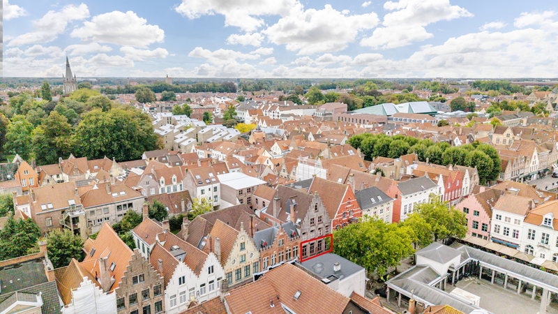 Characterful living with unique views of Bruges Fish Market