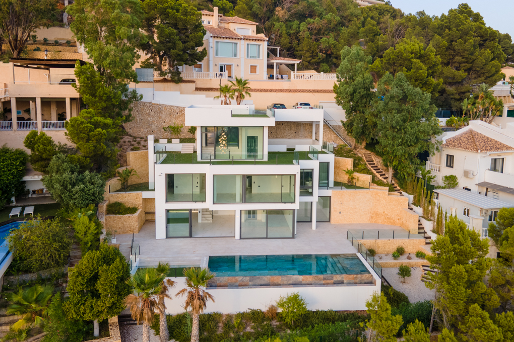 New build Villa with panoramic sea views