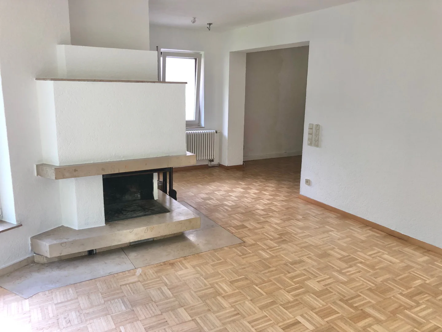 Schöne Erdgeschosswohnung in Halbhöhenlage - Photo 1
