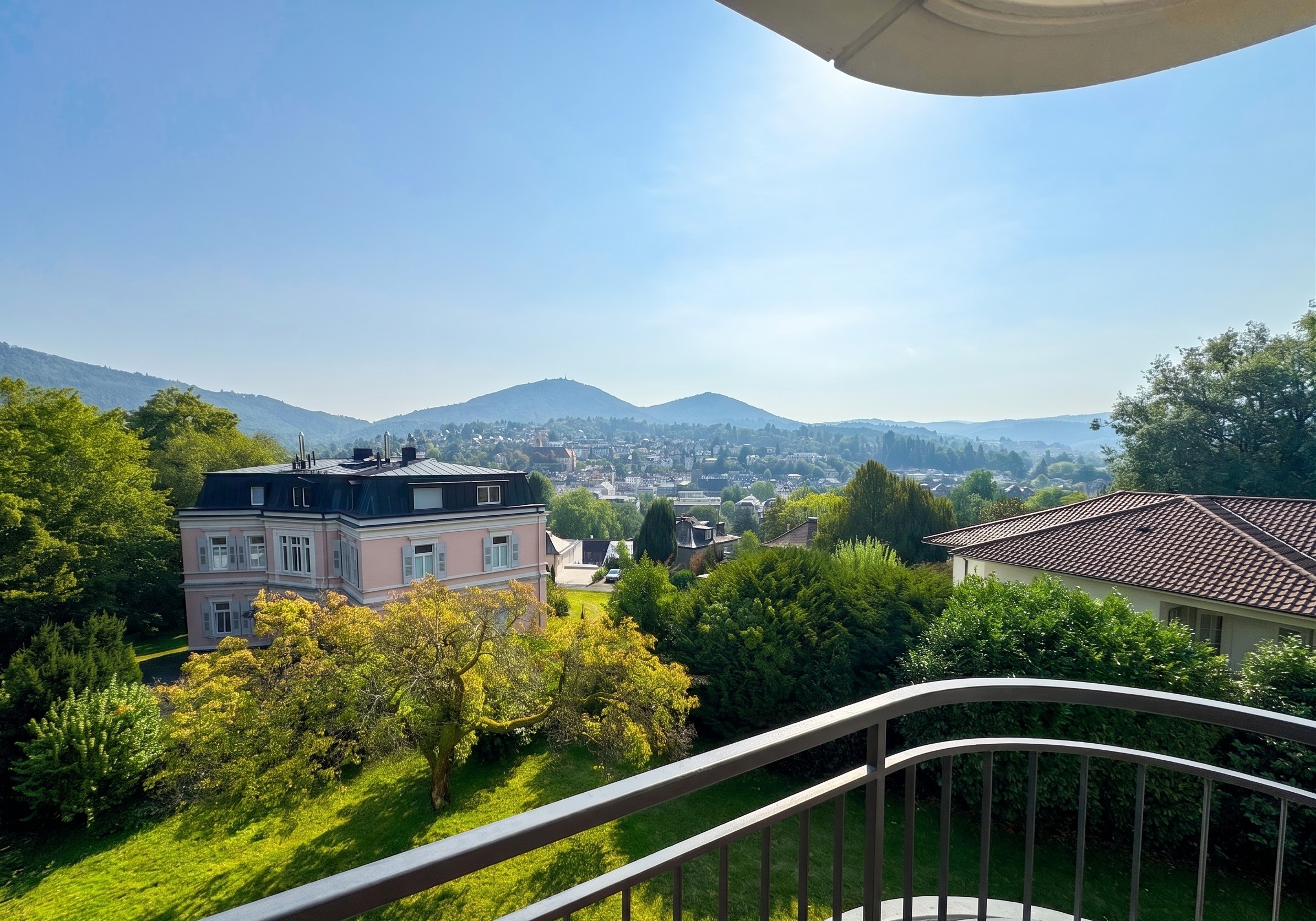 Exklusive Wohnung mit Panoramablick über Baden-Baden