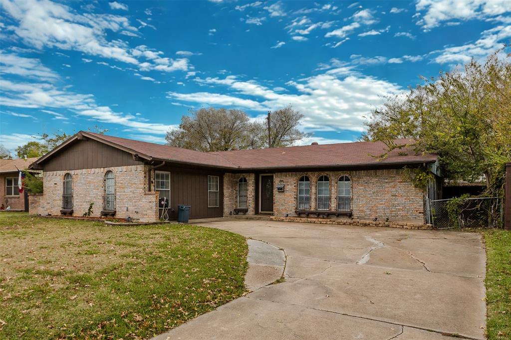 Welcome Home to This Spacious 4-bedroom, 3-full-bath Single