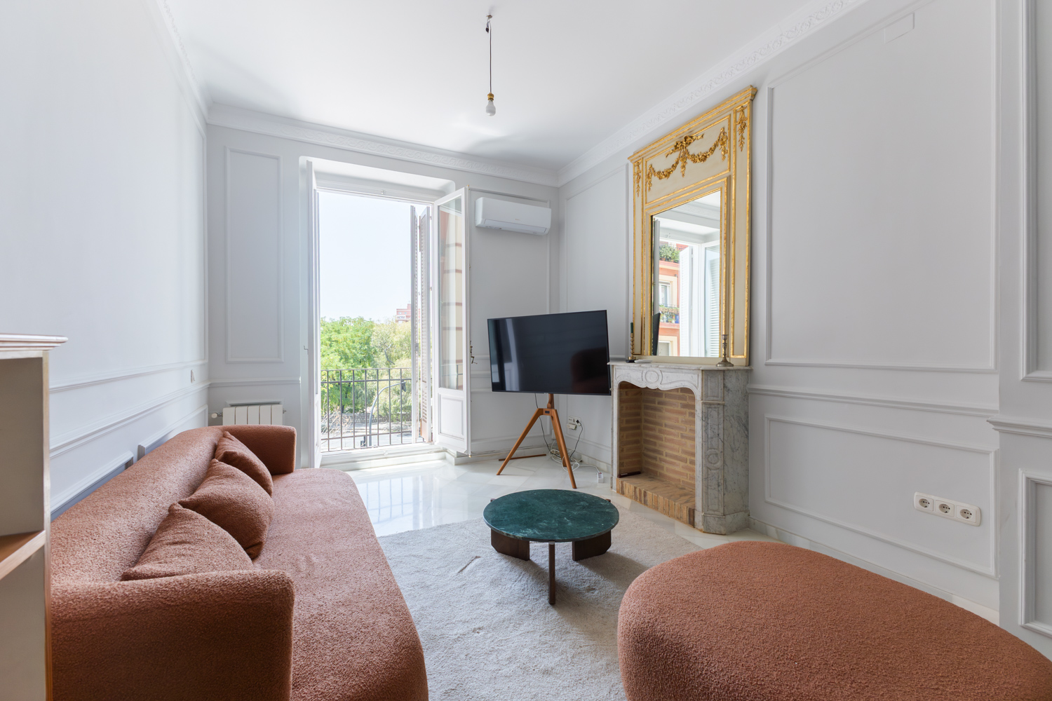Fantastic renovated home with views of the Turia