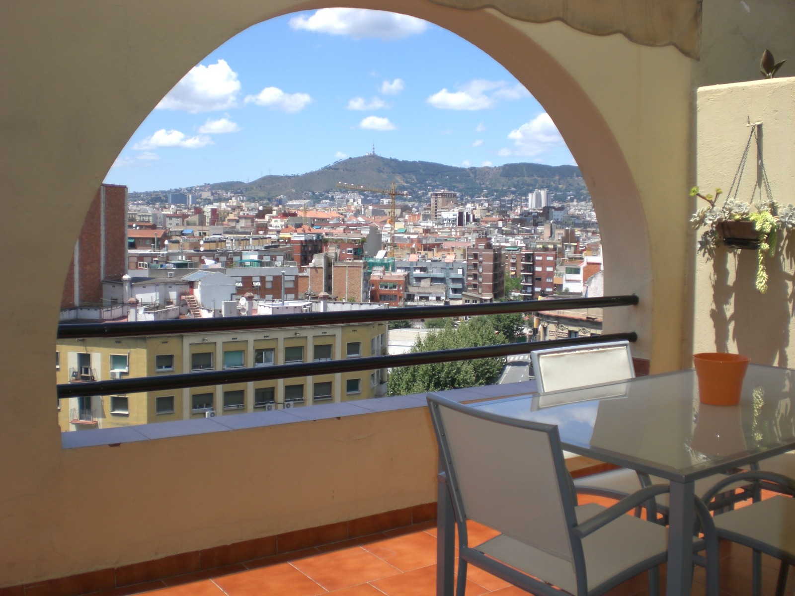 Exclusive penthouse on Gran Via de les Corts Catalanes