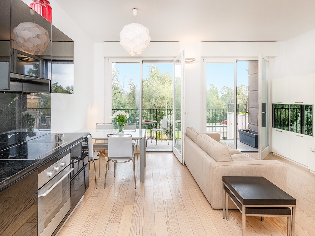 Bilocale arredato fronte Parco di Monza