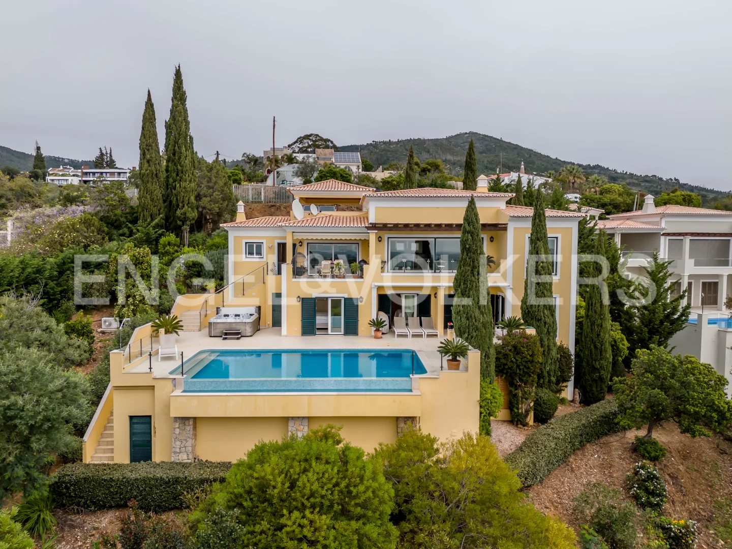 Beautiful Monchique Villa with pool and Panoramic sea views