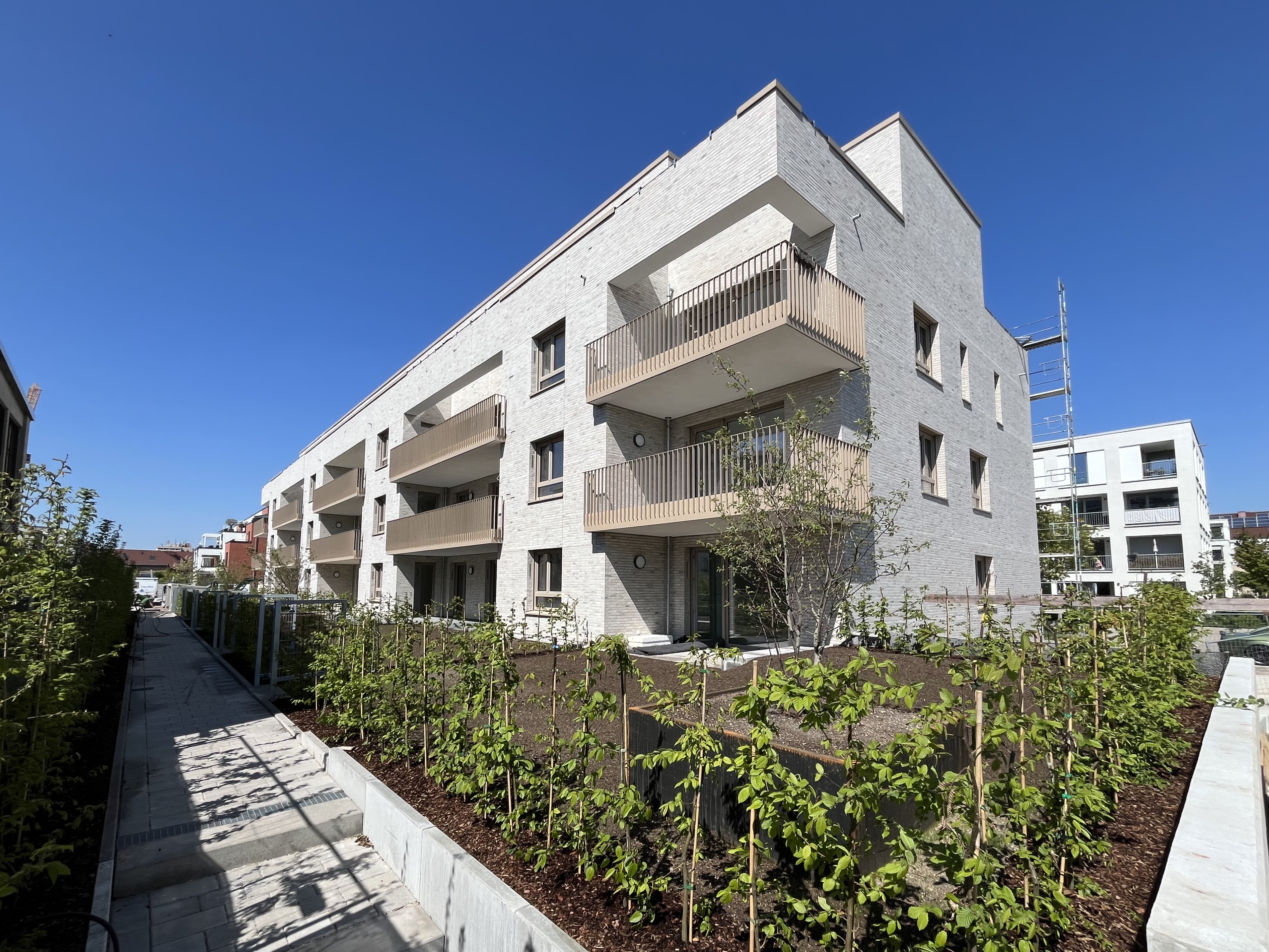 LGS-Landau: 2-ZKB-Appartment mit Balkon im Erstbezug