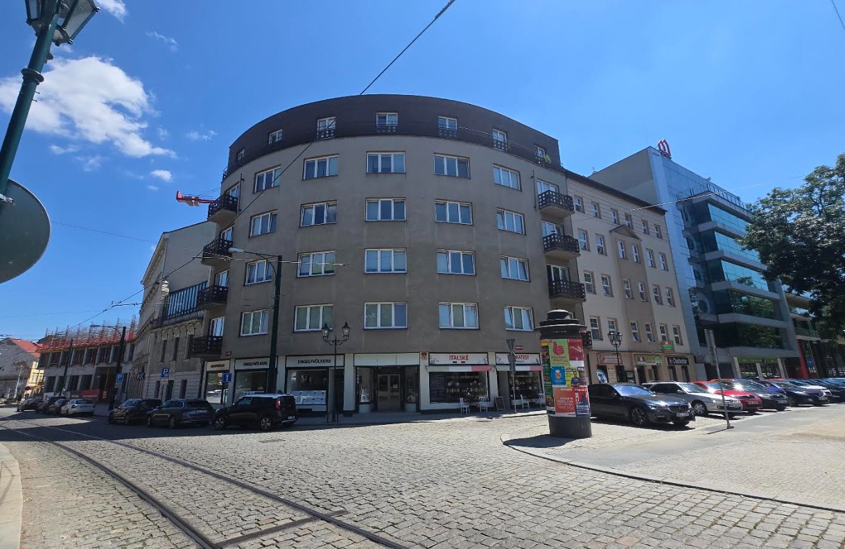 Commercial Space / Warehouse for Rent in the City Center