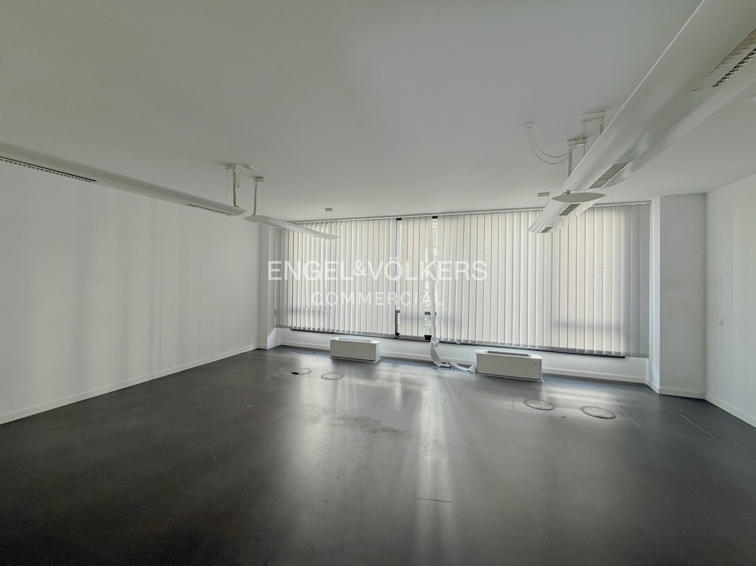 Sie suchen ein Büro im Erdgeschoss?