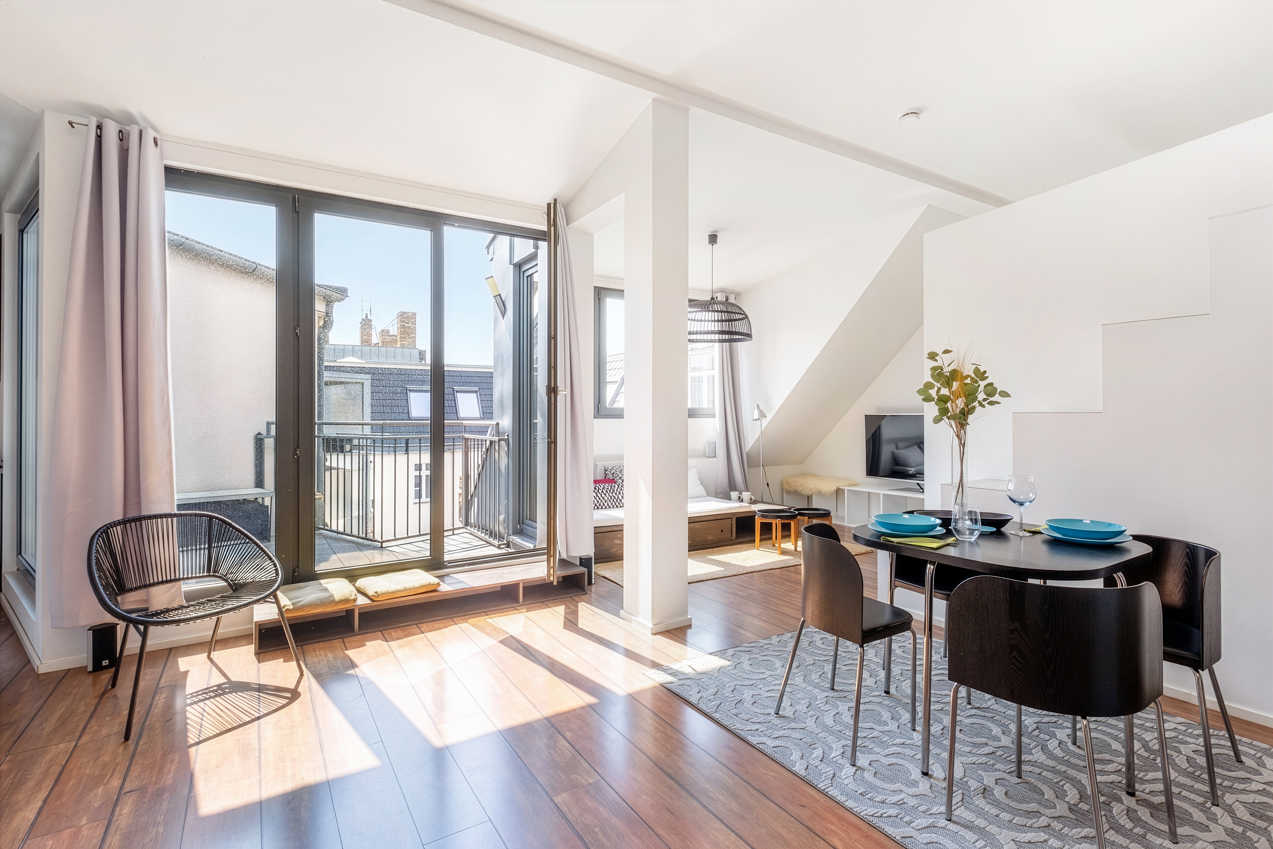 Einzigartiges Dachgeschossloft mit  Terrasse und Kamin im begehrten Wichertkiez