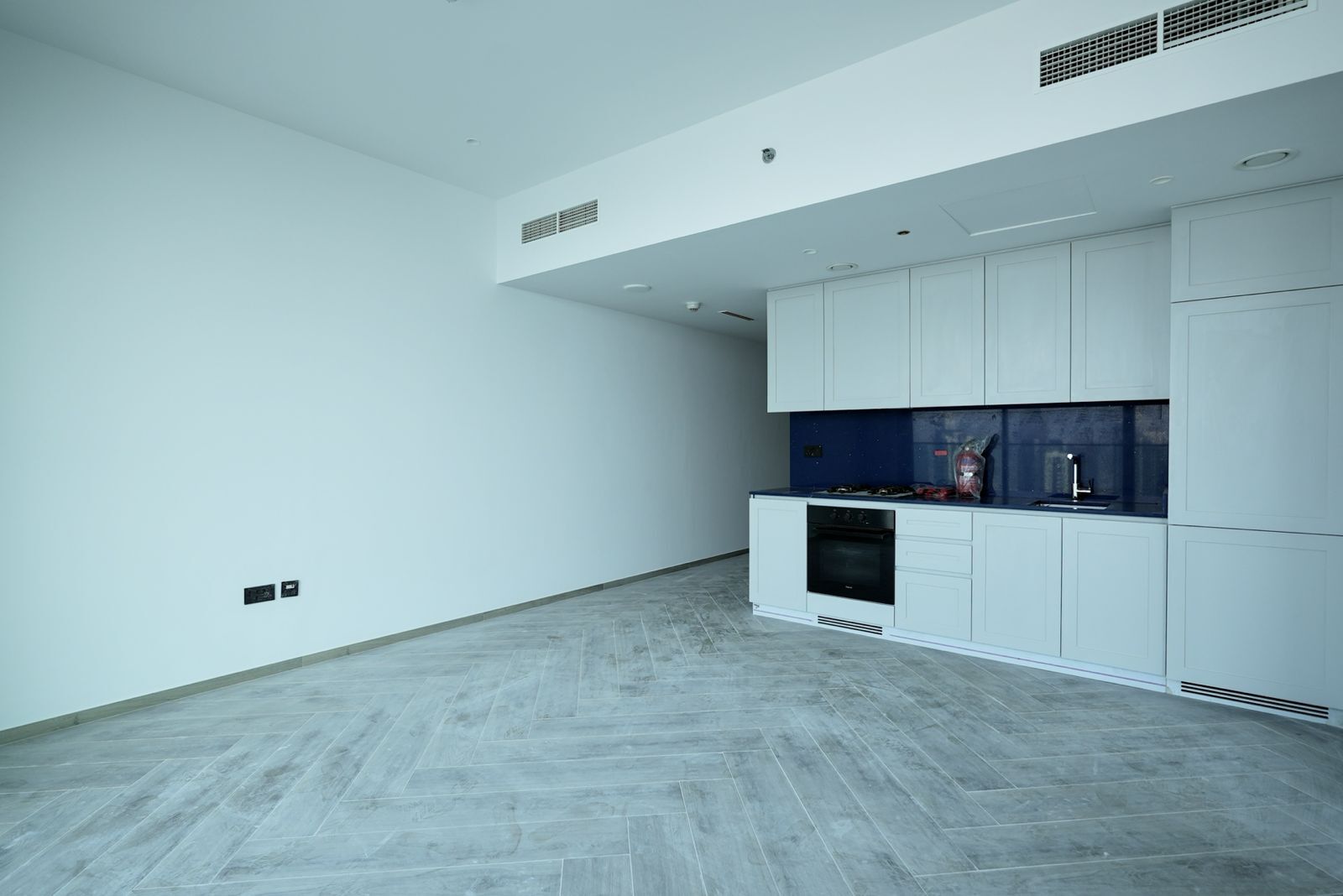 Largest Layout | Burj View | Brand New | Vacant