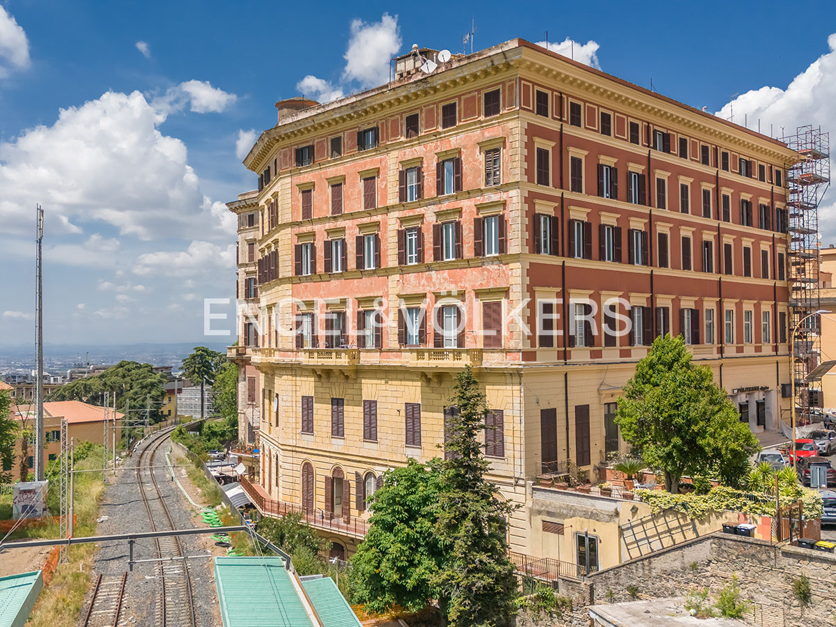 Panoramic apartment in Frascati