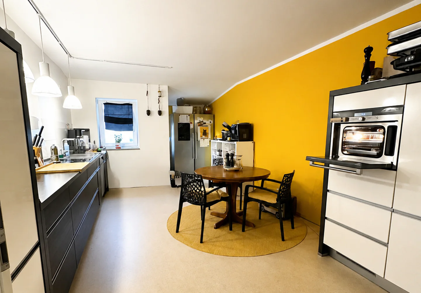 Charmante Maisonette-Wohnung mit Galerie, Balkon und Dachterrasse - Foto 1