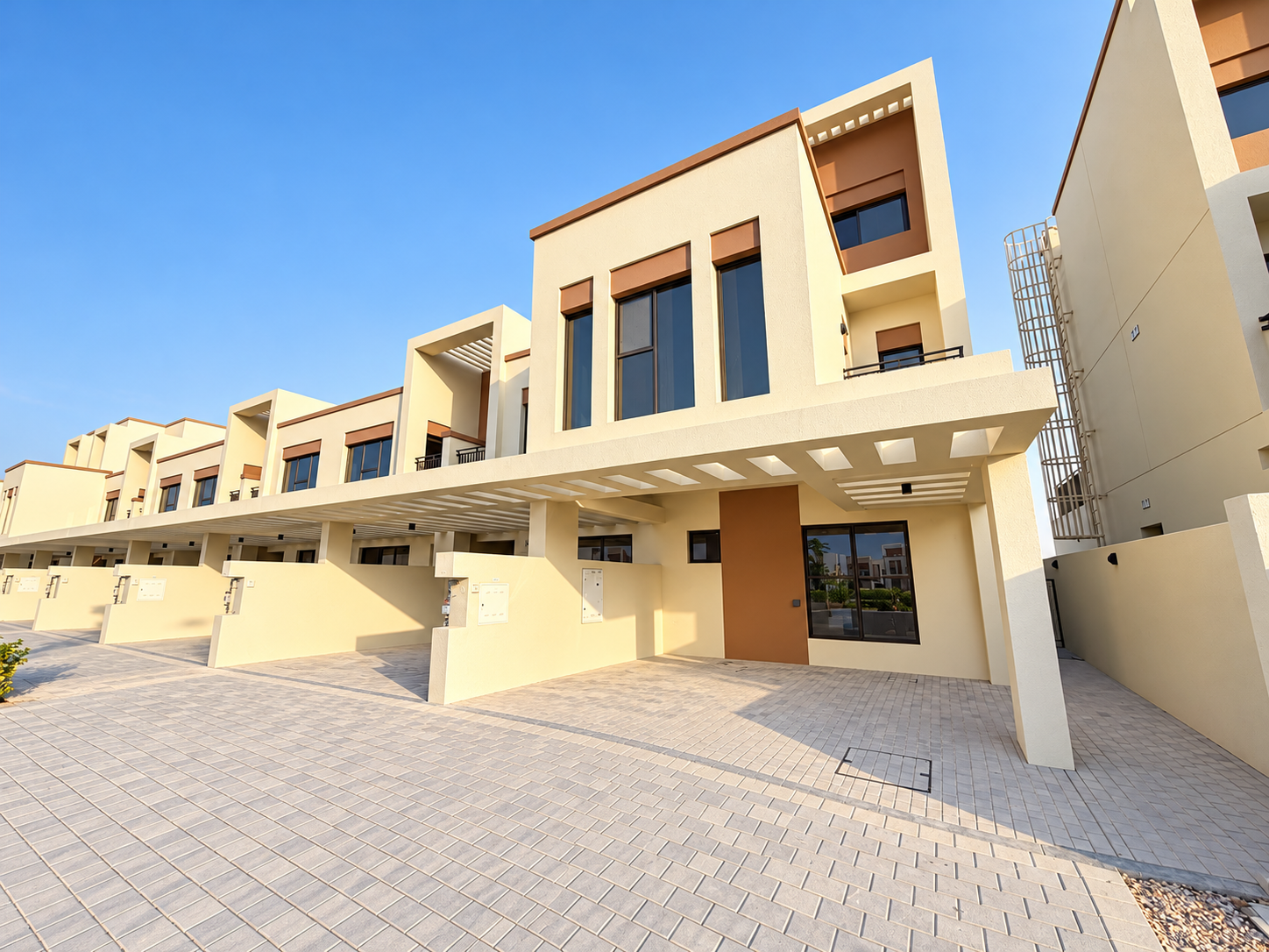 Prime Location | Single Row | End Unit