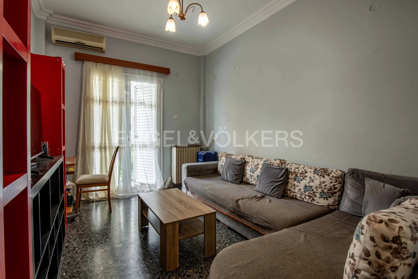 Cozy apartment in Kolonos
