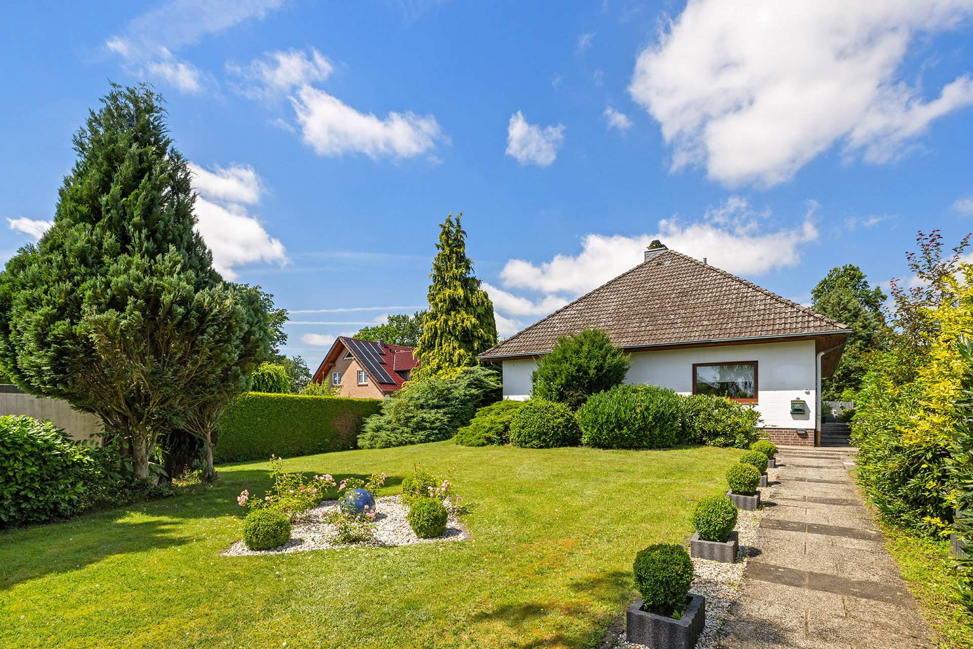 Großzügiges Familienhaus mit Ausbaureserve - ideal für Mehrgenerationenwohnen