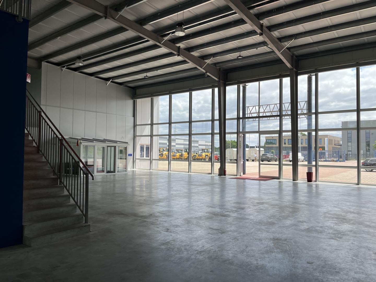 Großzügige Ausstellungsfläche in Siek