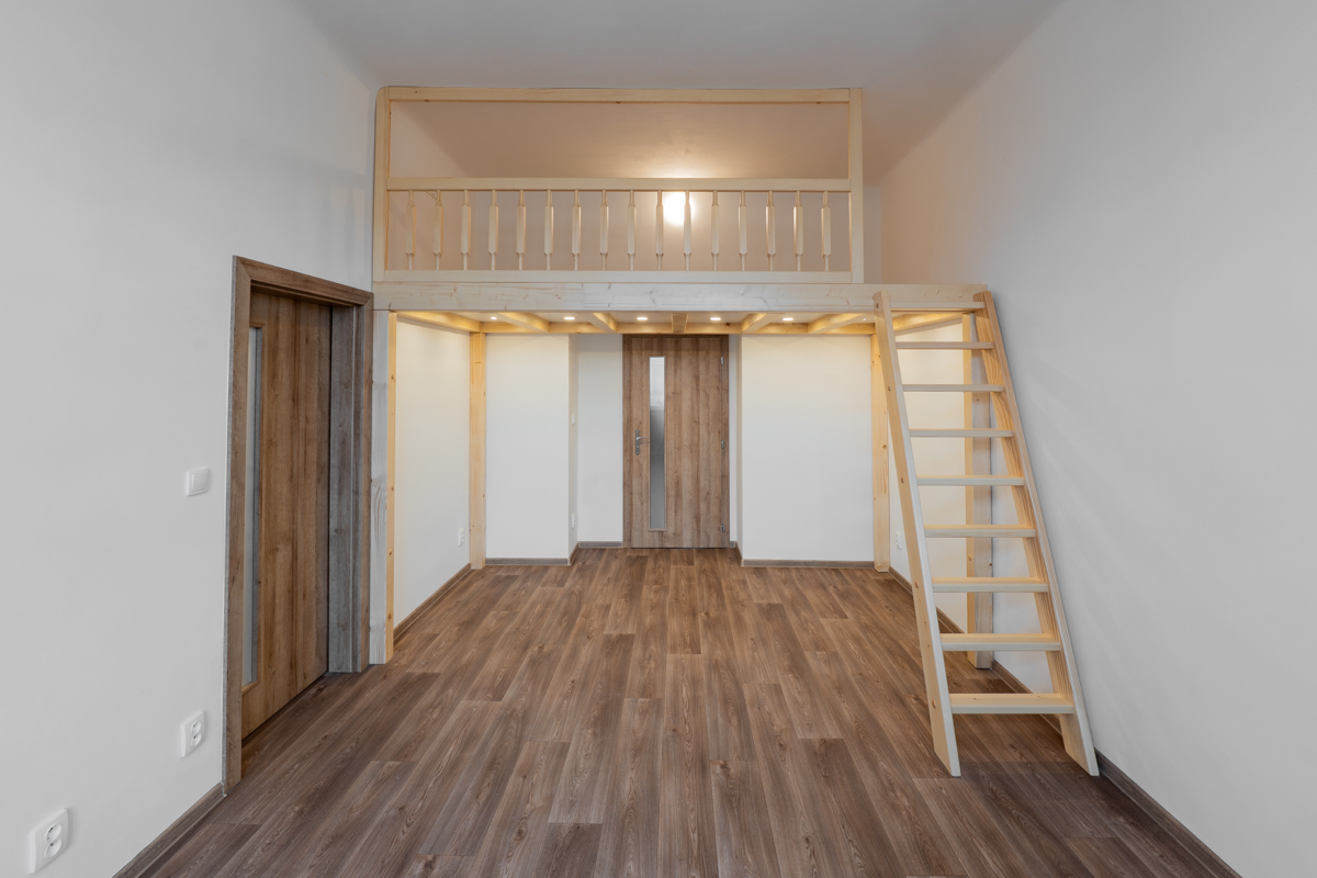 Pronájem bytu 2+1 v oblíbené lokalitě Vršovic