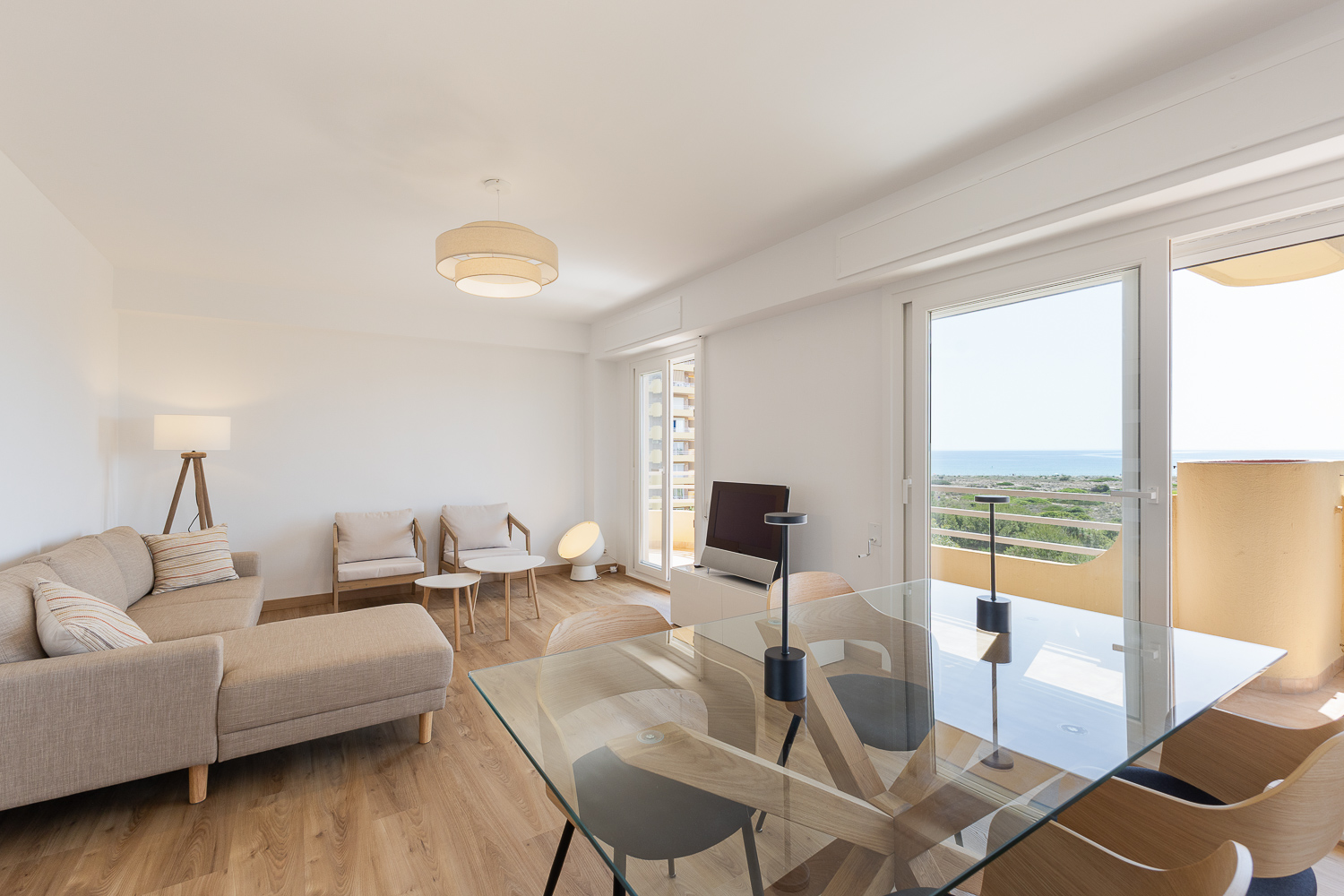 Exclusive newly renovated apartment, brand new, seafront in El Saler