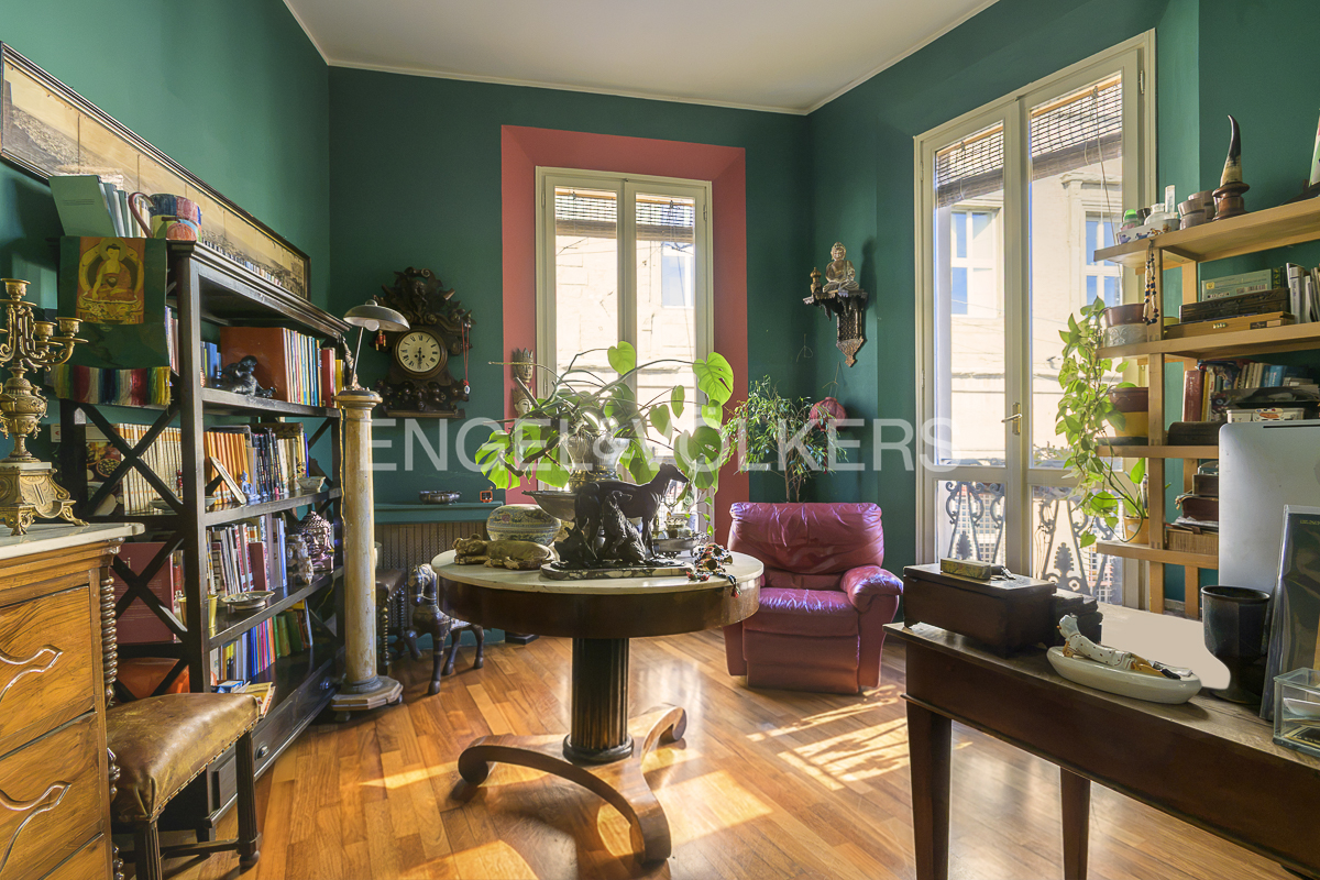 Spacious apartment on Via de' Castagnoli