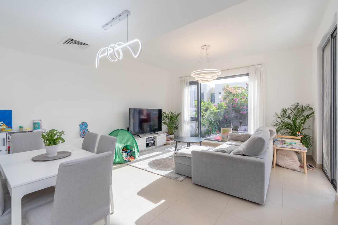 Green Belt  |  Spacious  |  Unfurnished